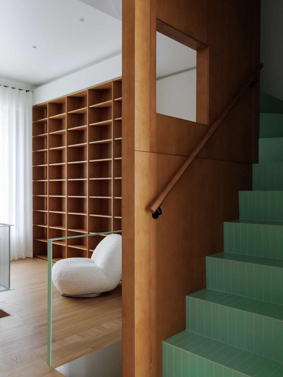 Multi Level Villa Renovation by Qiao Qiaozhi Architecture Lab