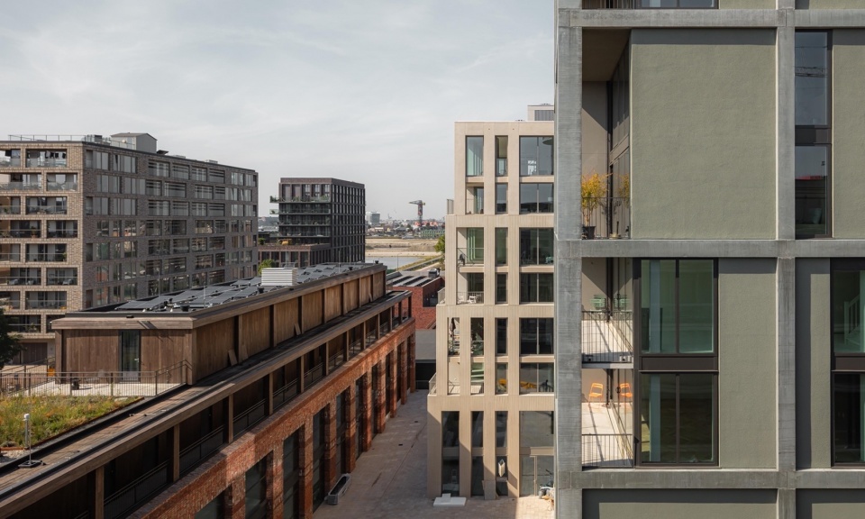 Republica by Marc Koehler Associates
