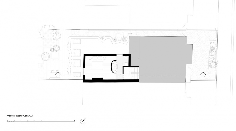 W house by Bureau de Change 拷贝