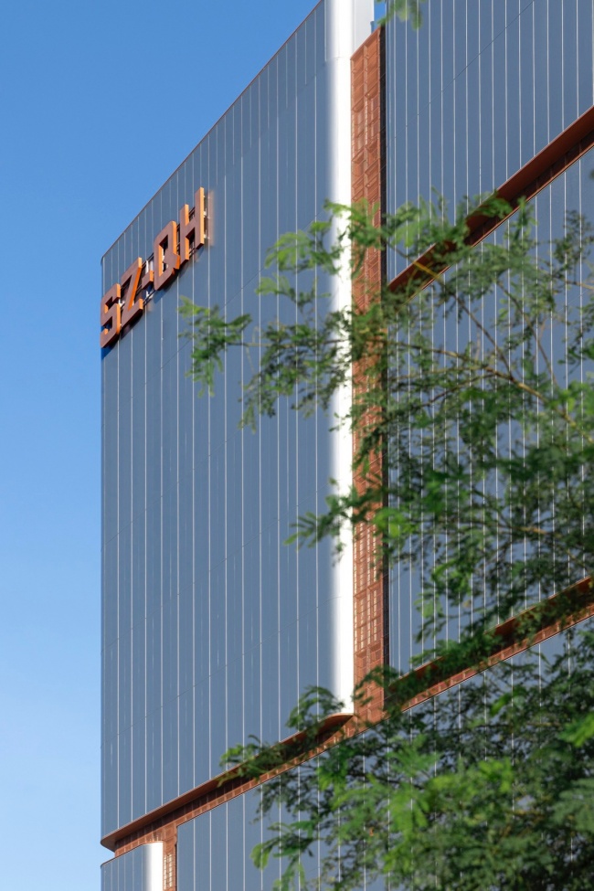 qianhai smart bonded warehouse by architectural design and research institute of scut co ltd