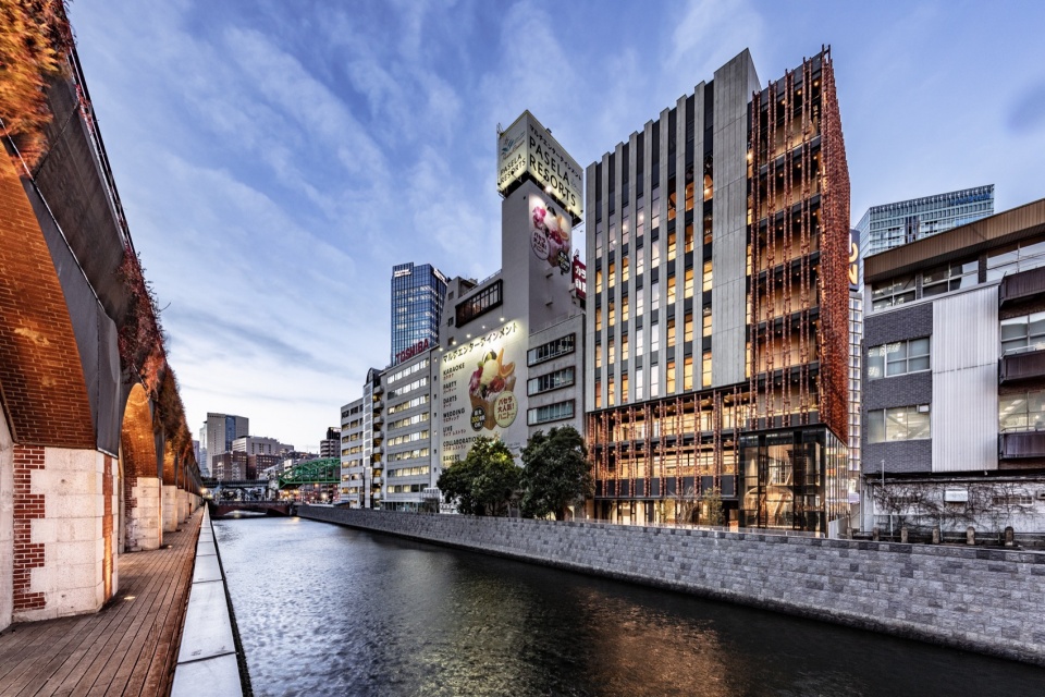 chiyoda city mansei bashi branch officecitizen hall by nikken sekkei ltd