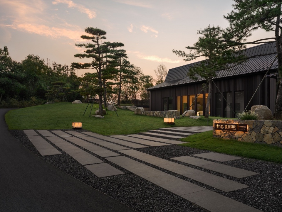 Xianning Ziyouji Hot Spring Hotel by Tus Design Group Co Ltd