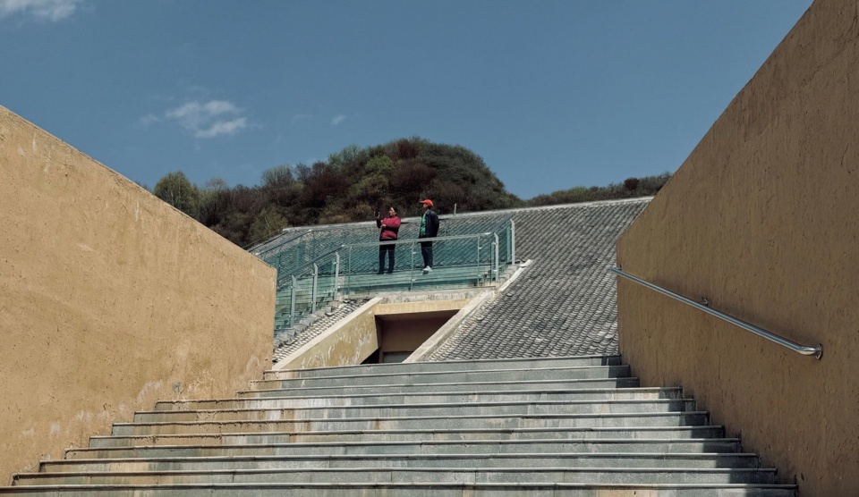 luojiagmo art museum by subtle architects of xauat