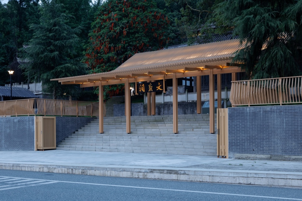 wen weng shrine renovation by un group