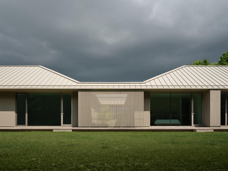 Ridge House by superkul