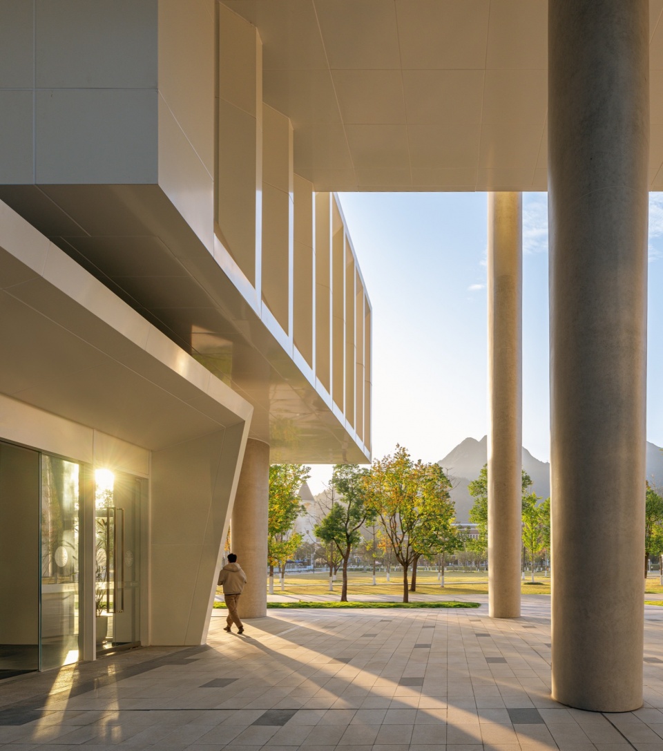 the science and technology building at wenzhou kean university by architectural design research institute of tsinghua university co ltd thad