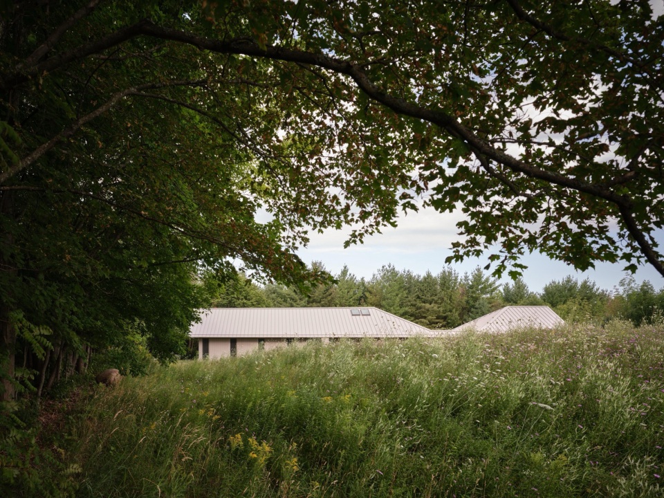 Ridge House by superkul