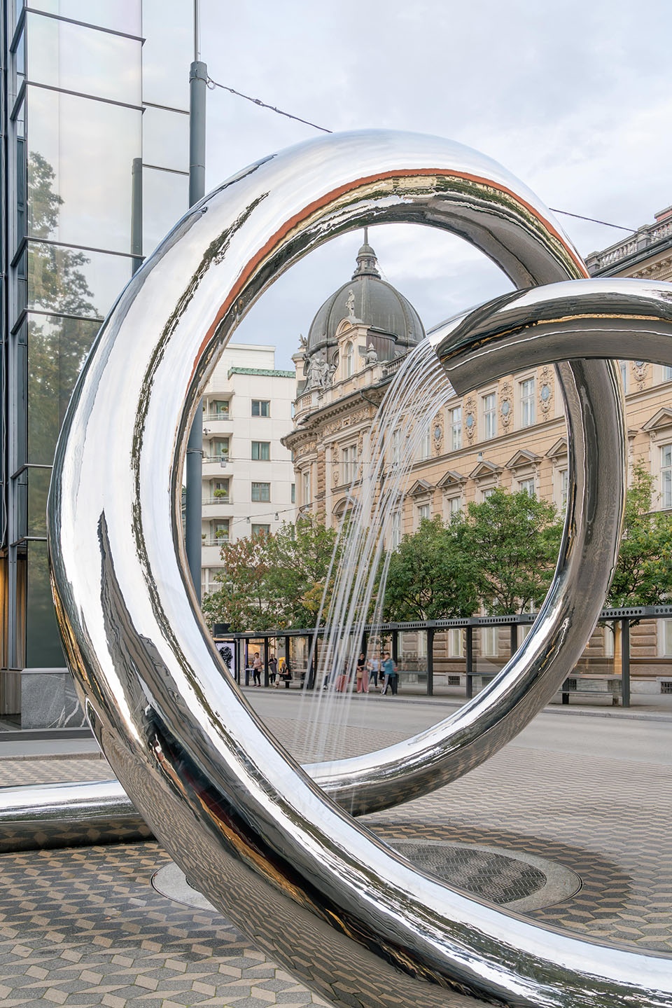 Water sculpture LJ