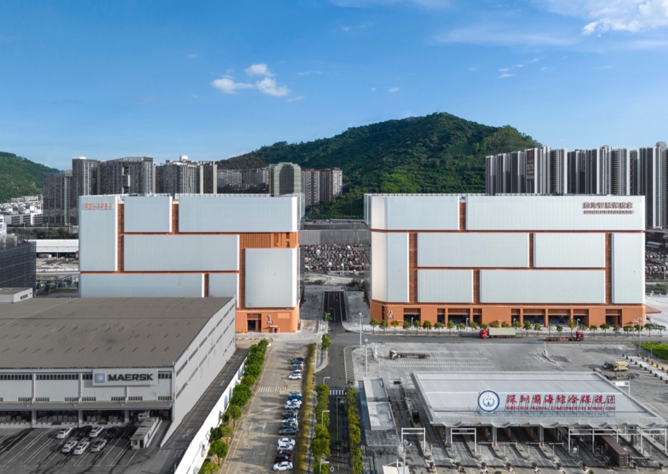 qianhai smart bonded warehouse by architectural design and research institute of scut co ltd