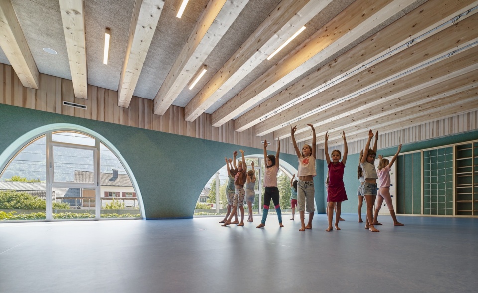 A house for children in a Pinegrove Christian Schmoelz Architekt