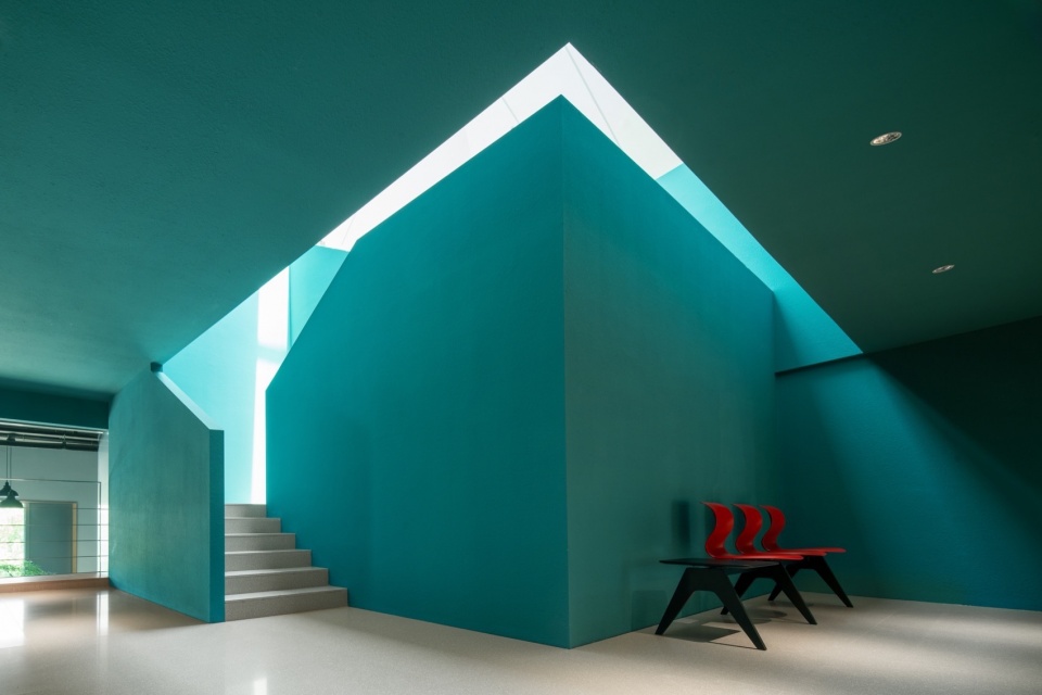 Mogan Yujie 7Hills Yard Hillstation Brand Center by ConCom Studio