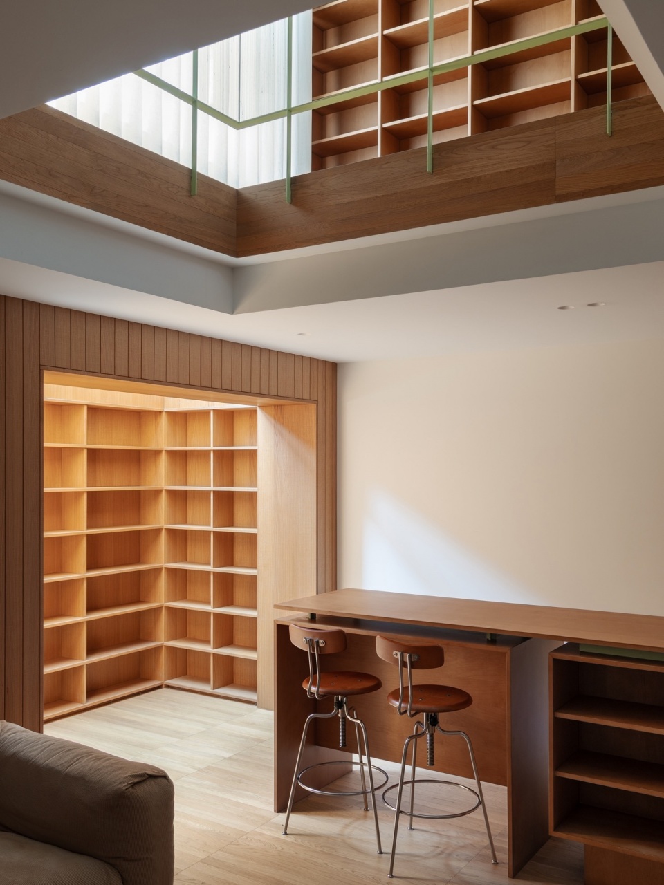 Multi Level Villa Renovation by Qiao Qiaozhi Architecture Lab