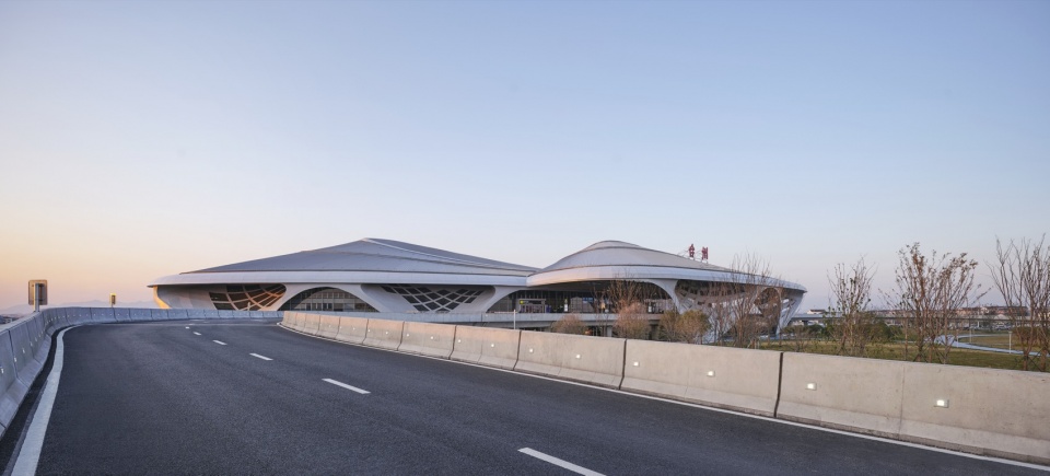 infinite tai taizhou luqiao airport terminal by original design studio