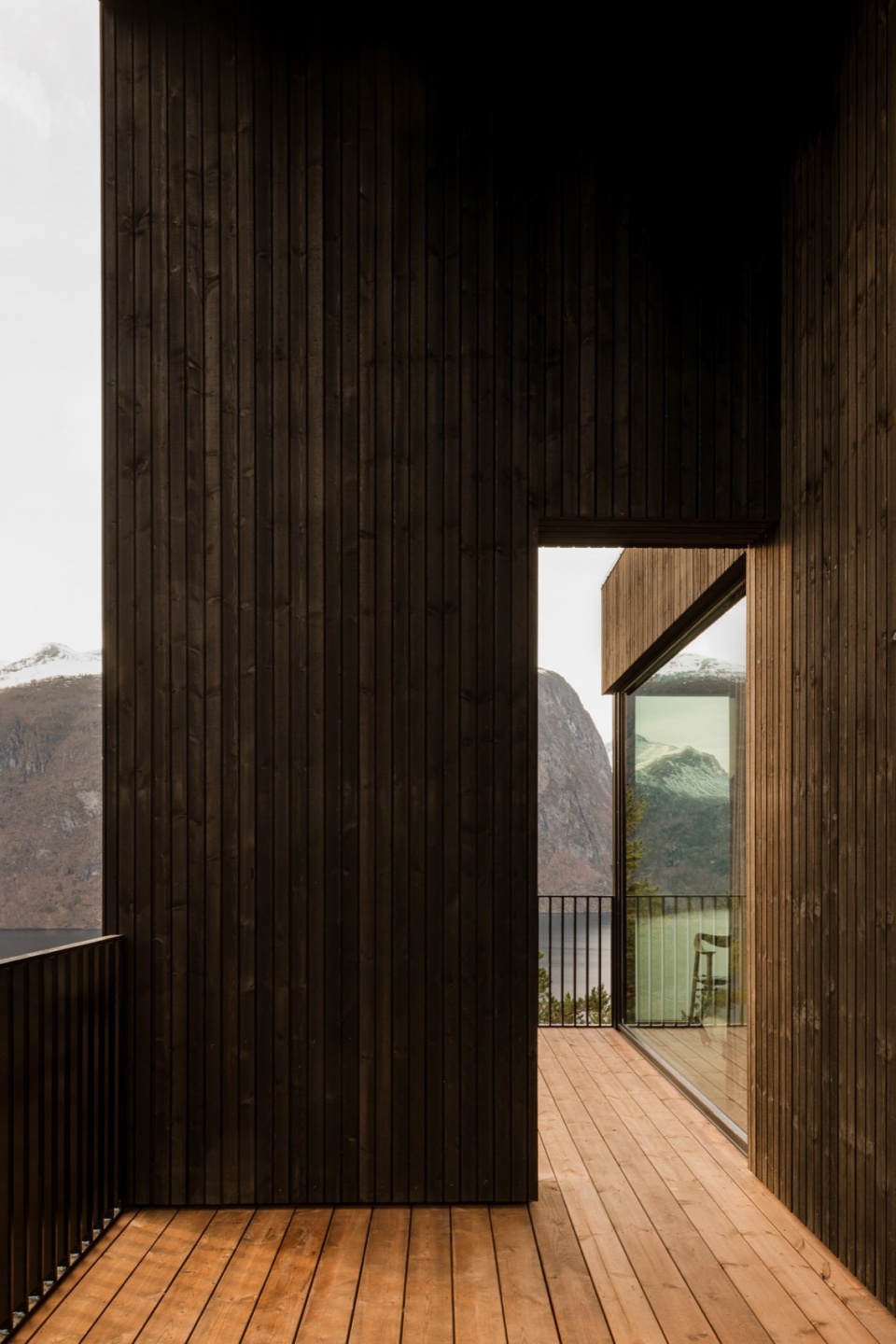18 07 HOLIDAY HOME by OFFICE INAINN