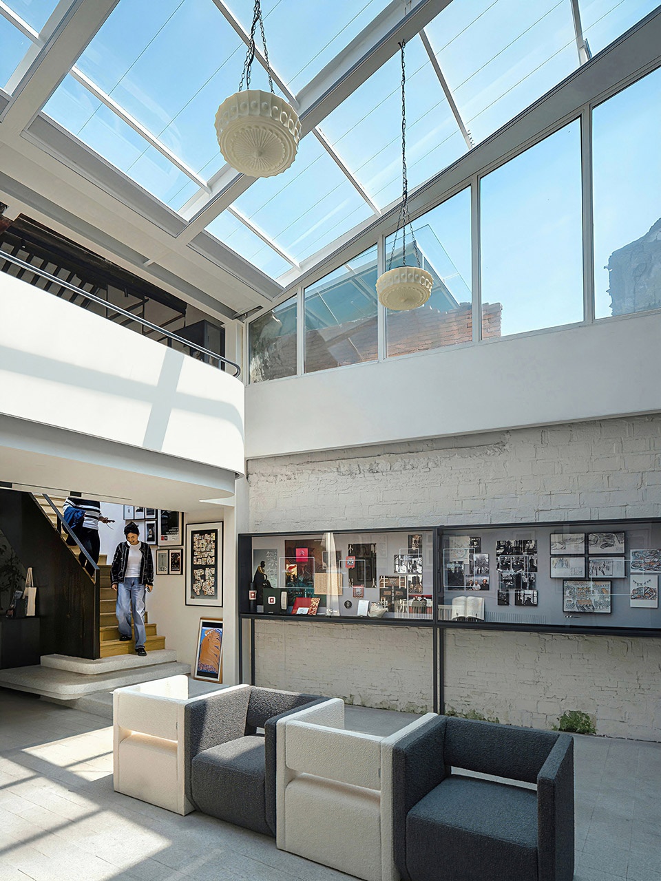 Blossoms Study Zhongjin Lane Renovation by SDTD