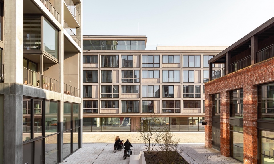 Republica by Marc Koehler Associates