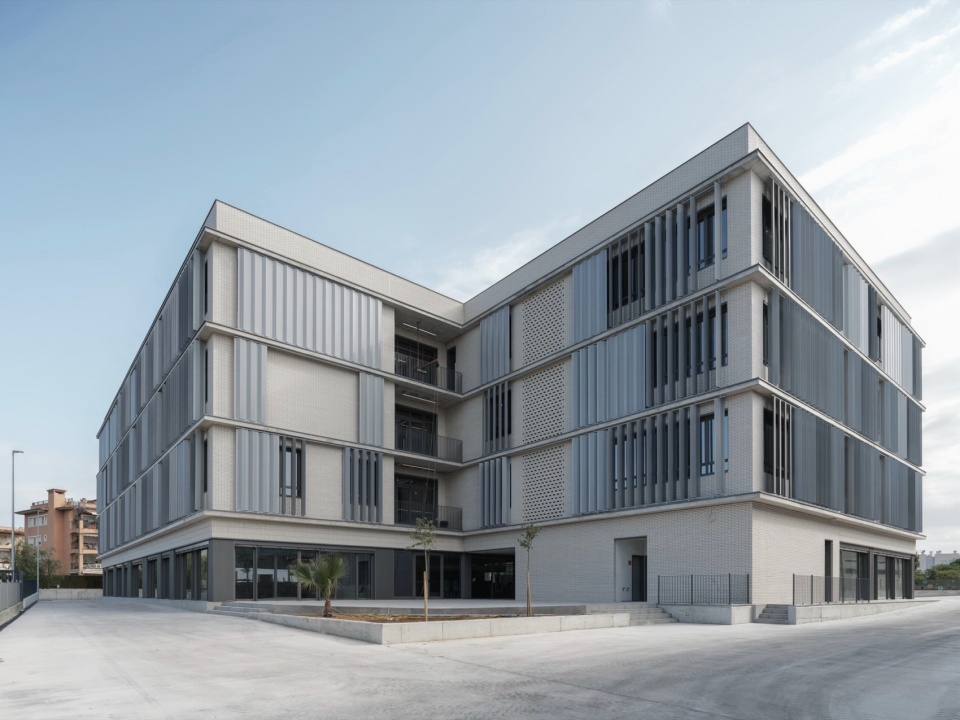 Son Moix Educational Center by GRAS Reynes Arquitectos