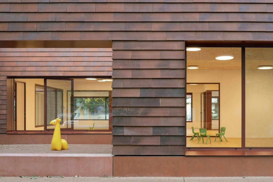 Kinder Rain kindergarten by AACM