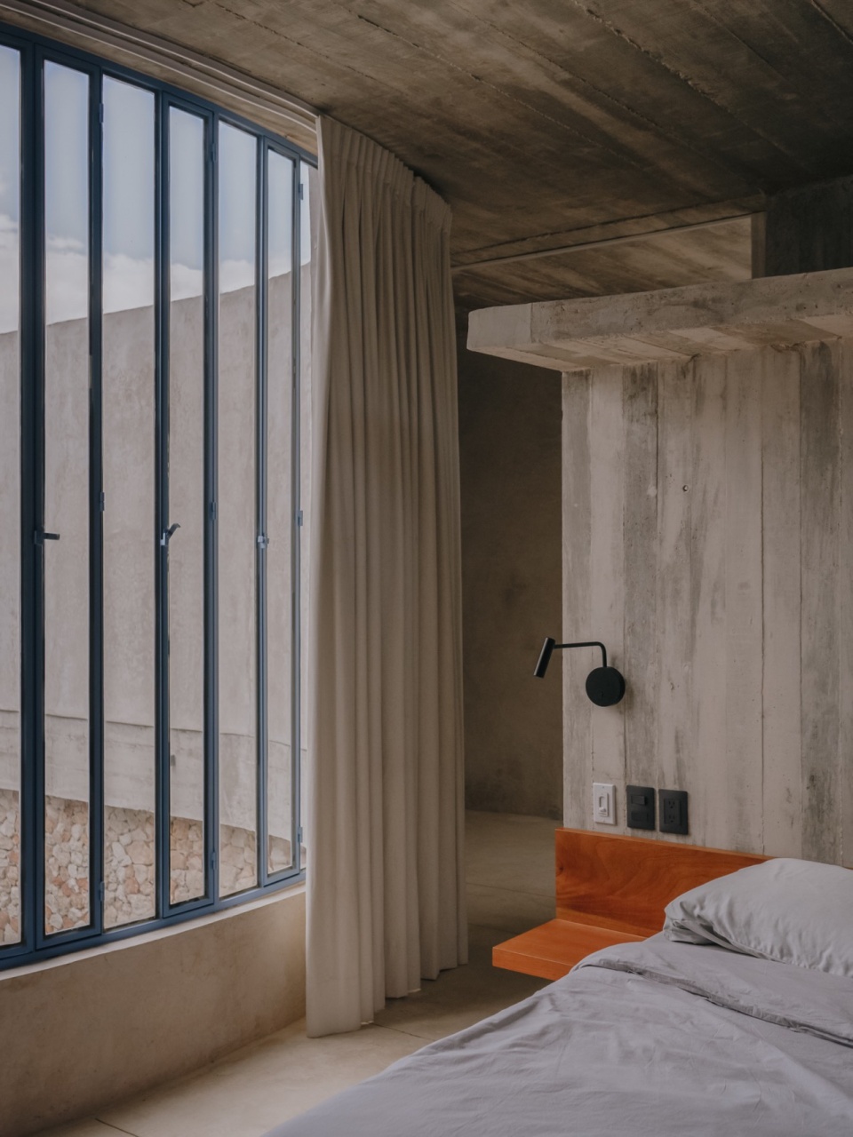 Casa Soskil by Ludwig Godefroy architect