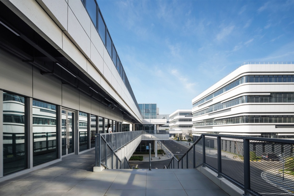 binhu fosun humanoid robot industrial park by jiangsu bosen architectural design co ltd