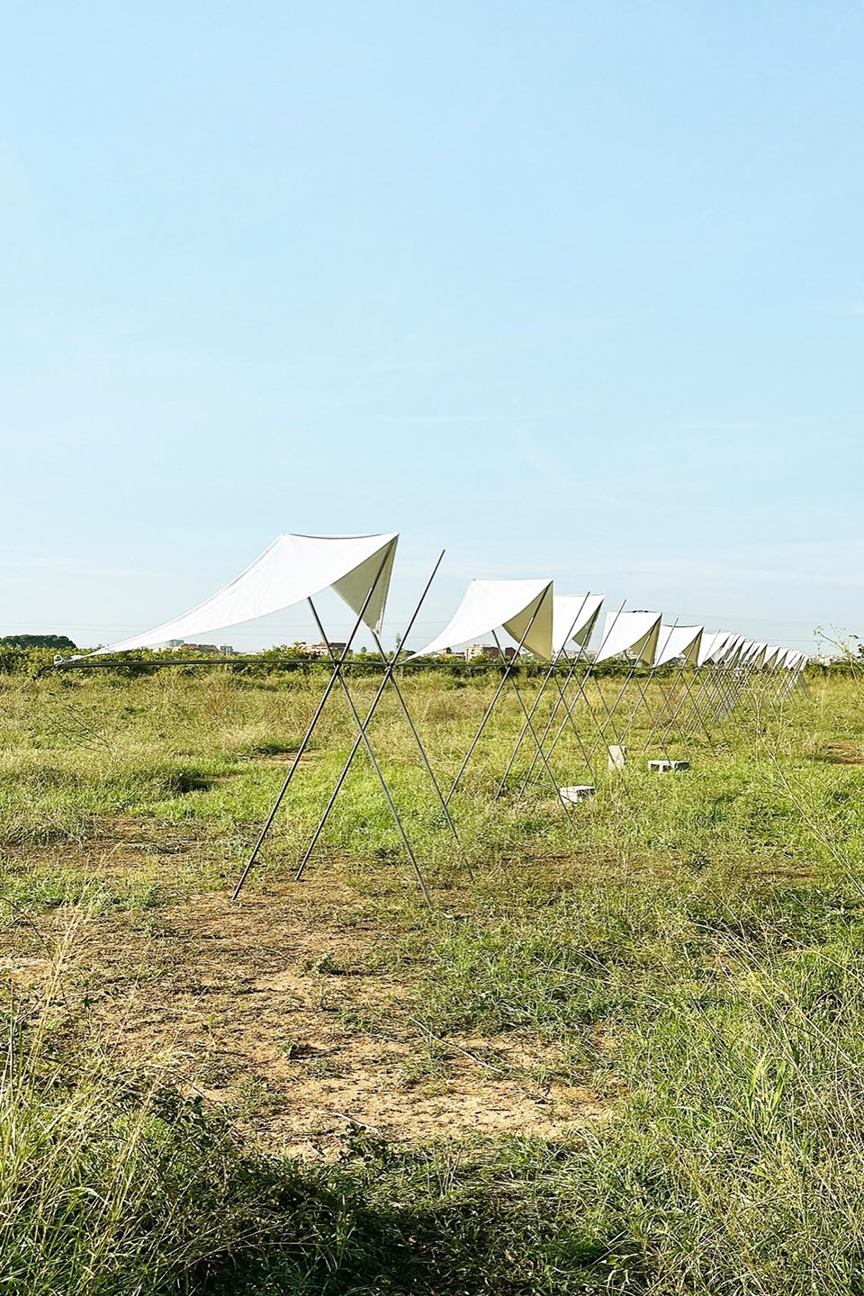 100 Linear Meters Pavilion by Eletres Studio