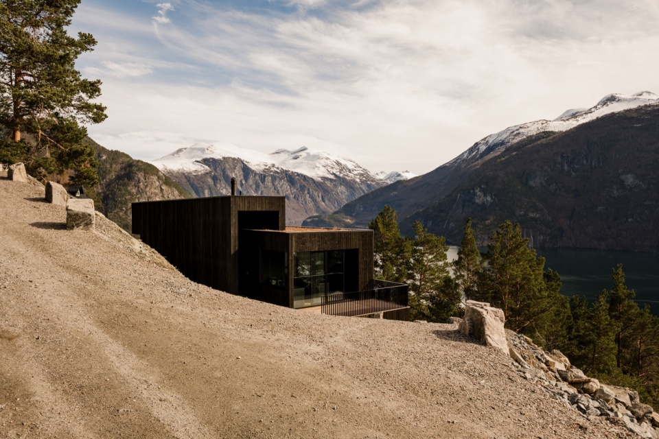 18 07 HOLIDAY HOME by OFFICE INAINN