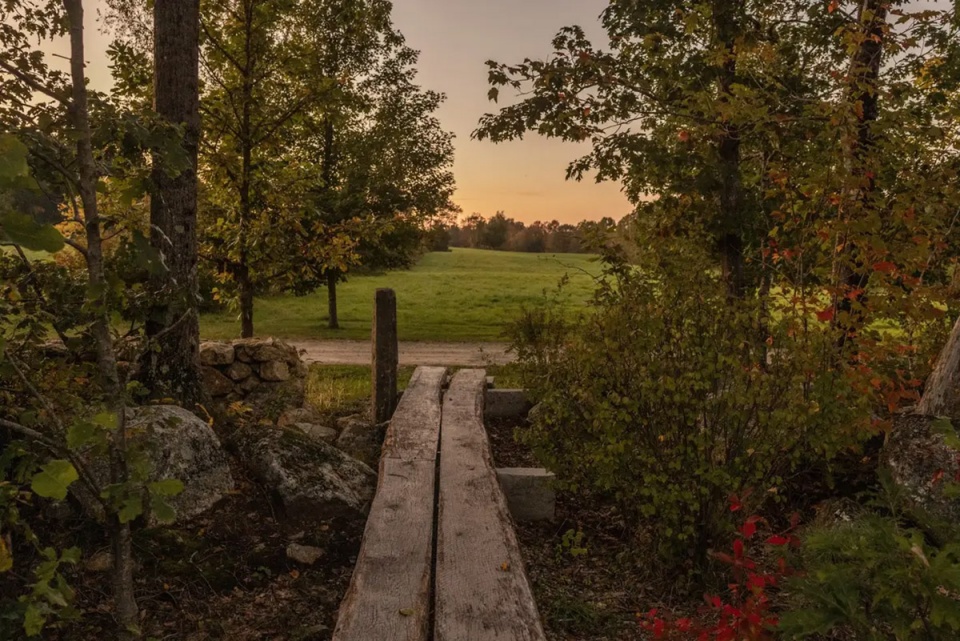 2025 asla residential design award of excellence and the wild comes right up to the door stimson