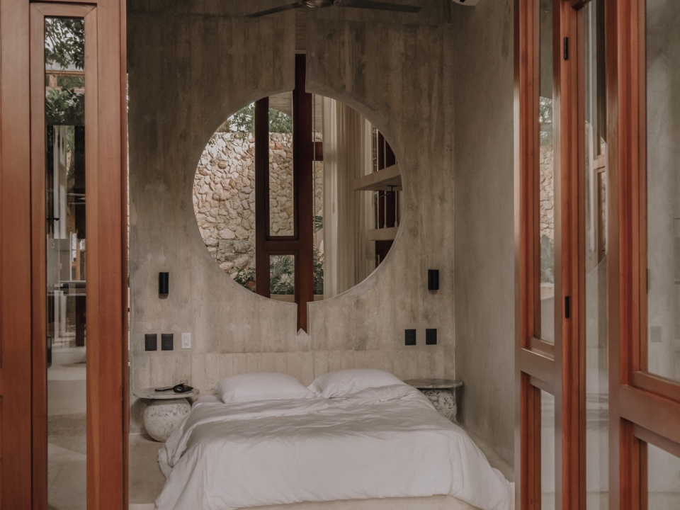 Casa Soskil by Ludwig Godefroy architect