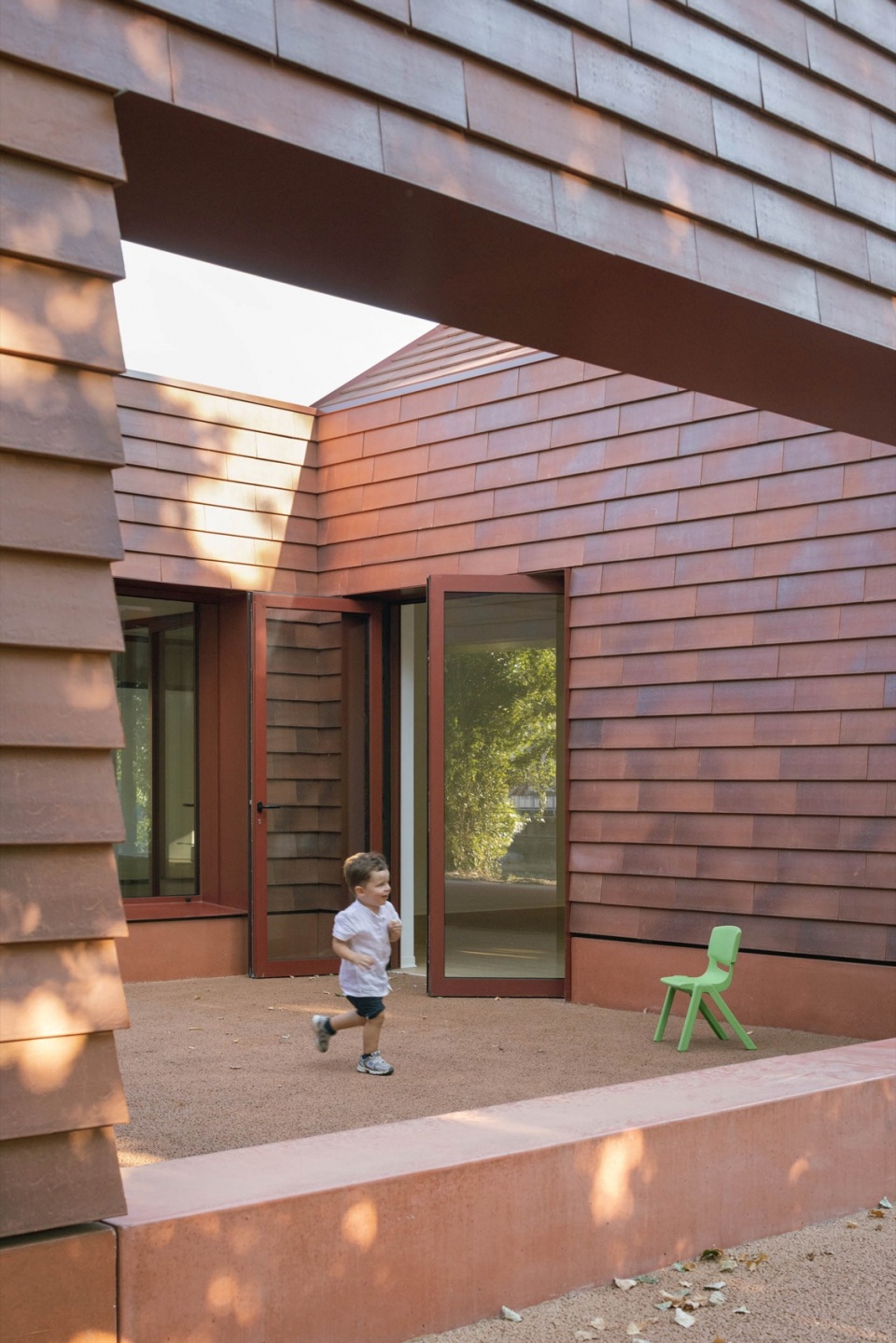 Kinder Rain kindergarten by AACM