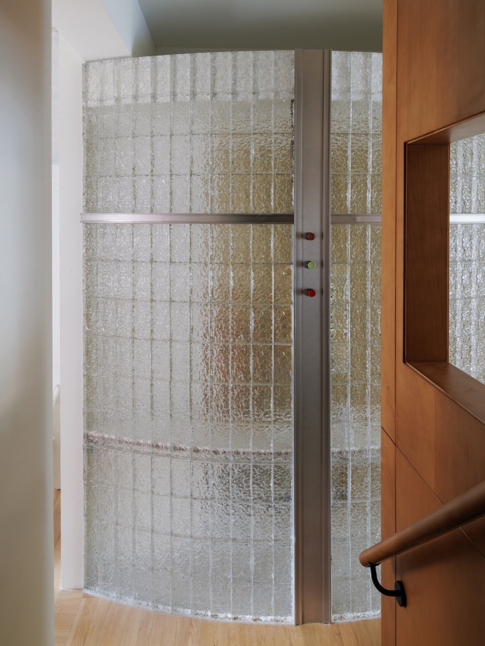 Multi Level Villa Renovation by Qiao Qiaozhi Architecture Lab