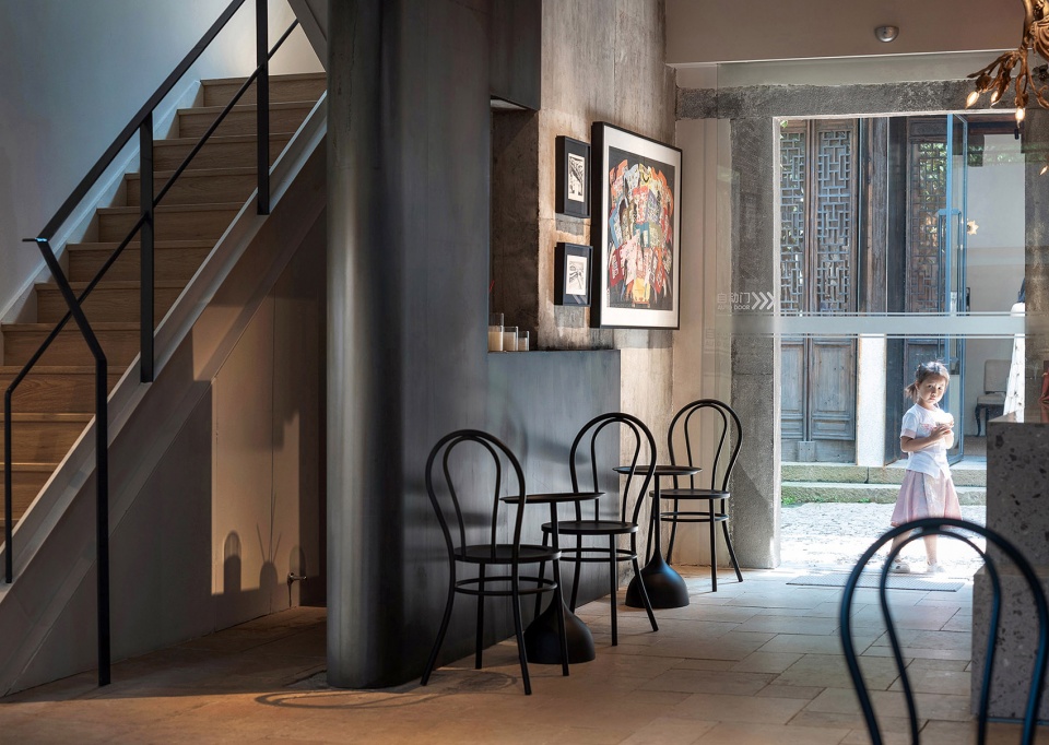 Blossoms Study Zhongjin Lane Renovation by SDTD