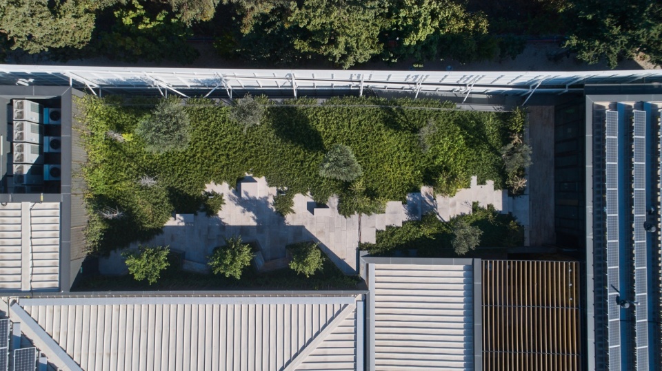 FNN Sustainability Center by ACARARCH