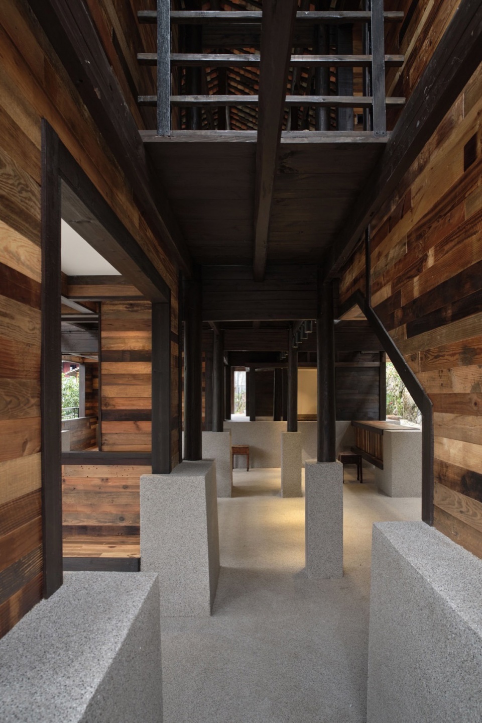 The Riverside Old House by Ref Architects 05m Studio rvx