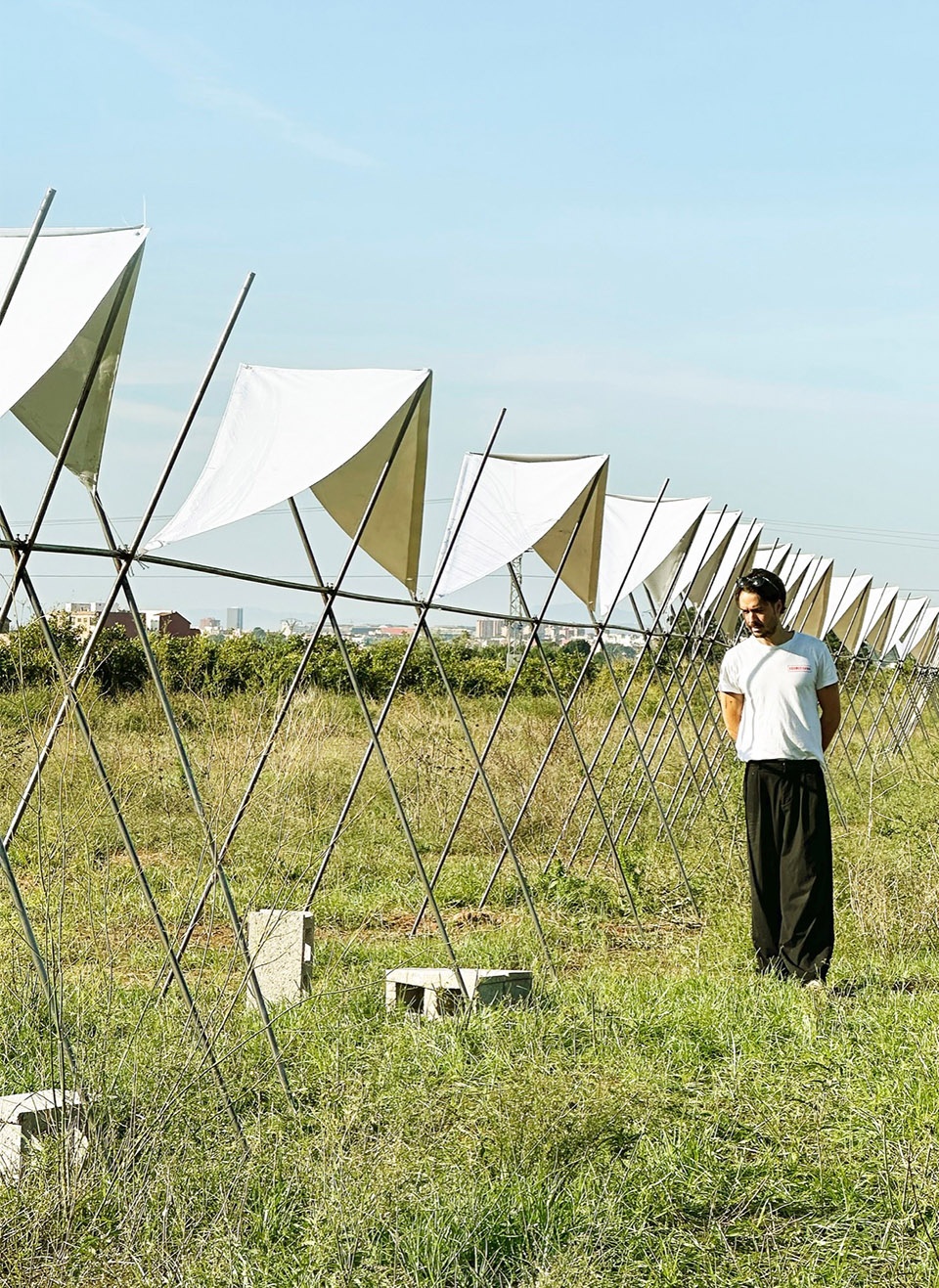 100 Linear Meters Pavilion by Eletres Studio