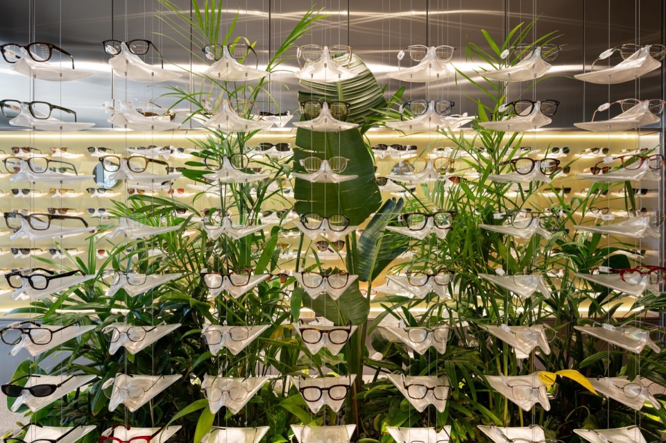 SaMJo eyewear store by YET Architecture