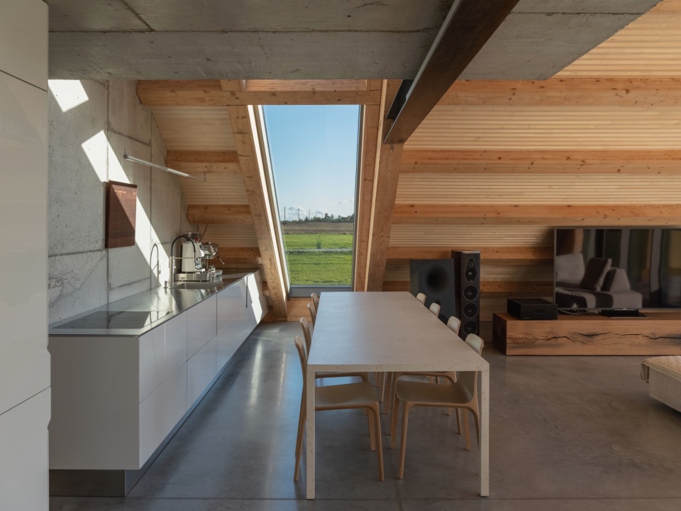 Storage barn in Utriai by Architectural Bureau G Natkevicius Partners