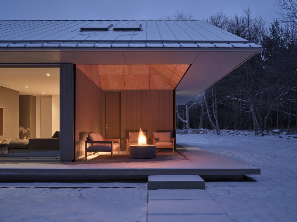 Ridge House by superkul