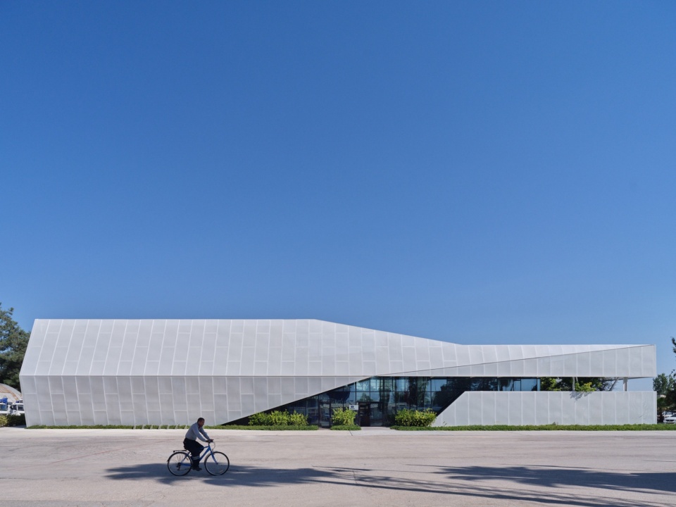 FNN Sustainability Center by ACARARCH