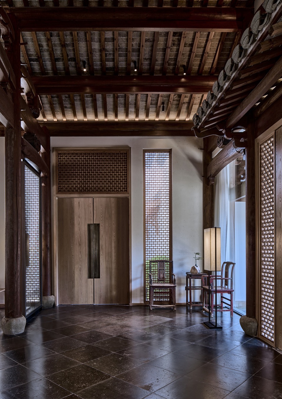 HUANGSHAN MISTYRAIN RESORT HOTEL by SEEKING IN THE DREAM RESTING BY THE WATER