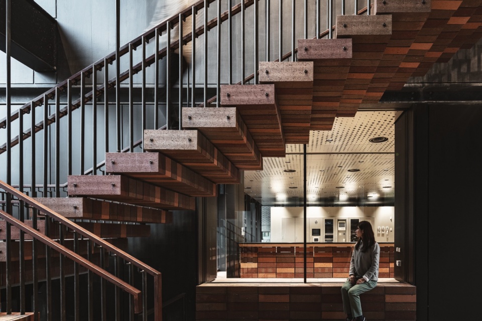 chiyoda city mansei bashi branch officecitizen hall by nikken sekkei ltd