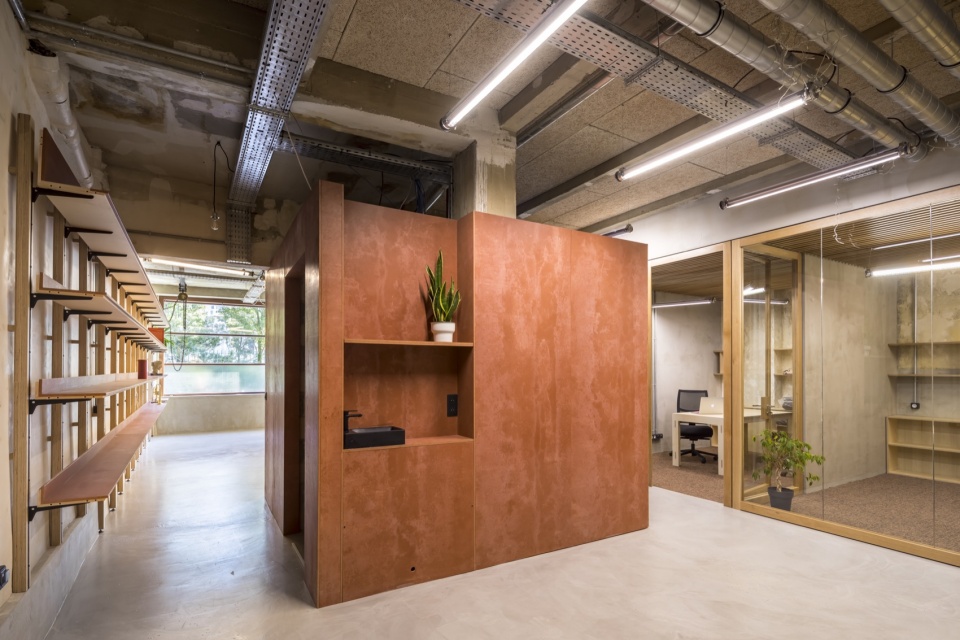 offices in former workshops by nicola spinetto architectes