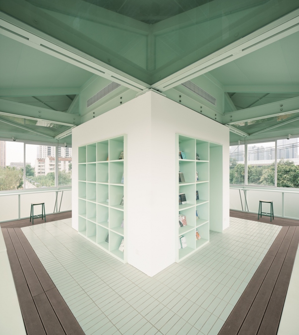 A Very Small 24 hour Bookstore by SZ Architects