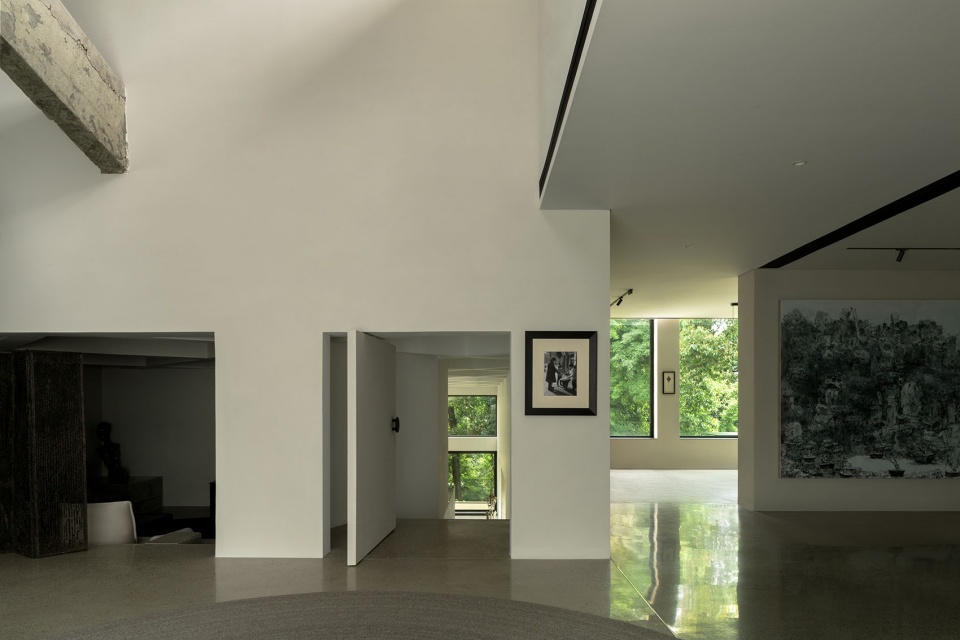 Blue Roof Artist Studio Renovation