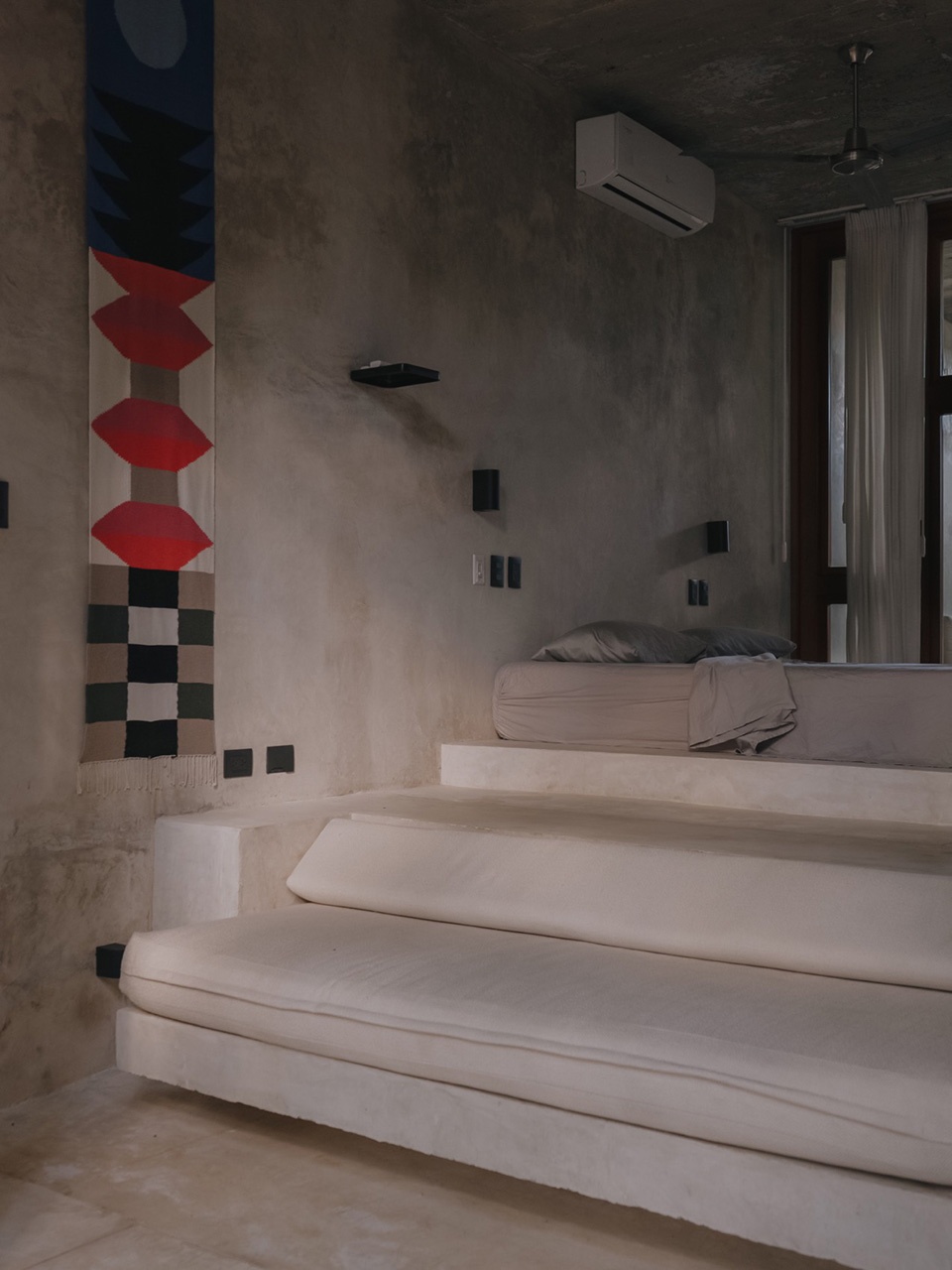 Casa Soskil by Ludwig Godefroy architect