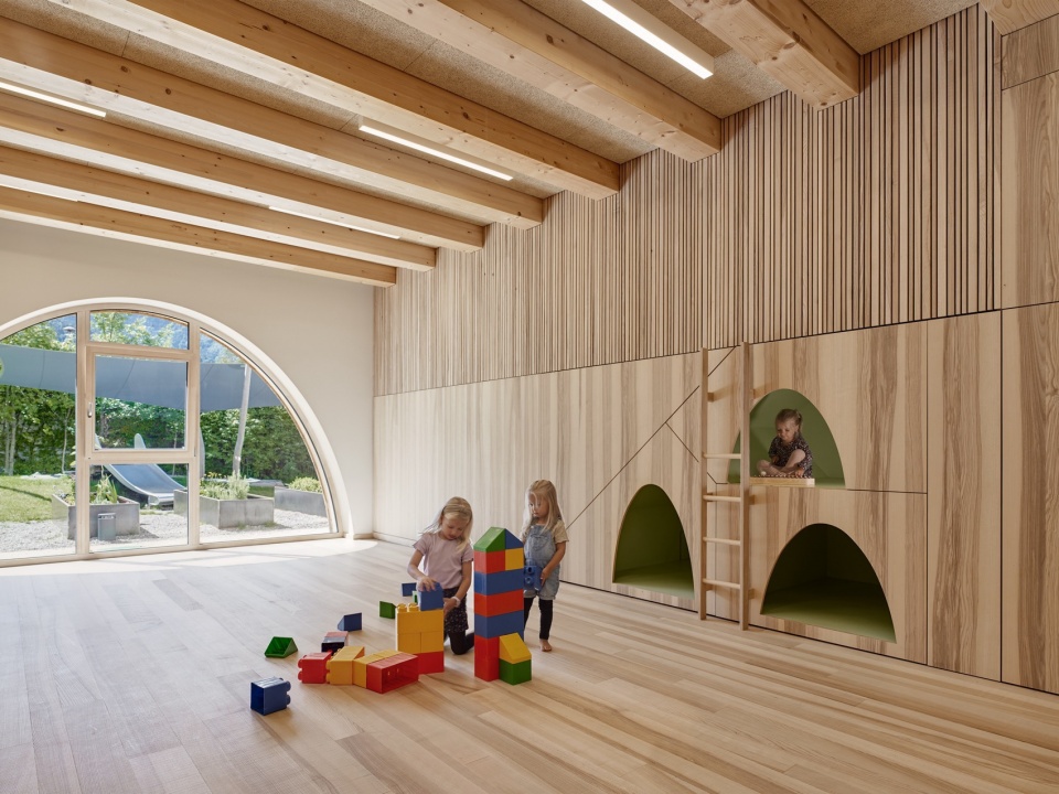 A house for children in a Pinegrove Christian Schmoelz Architekt