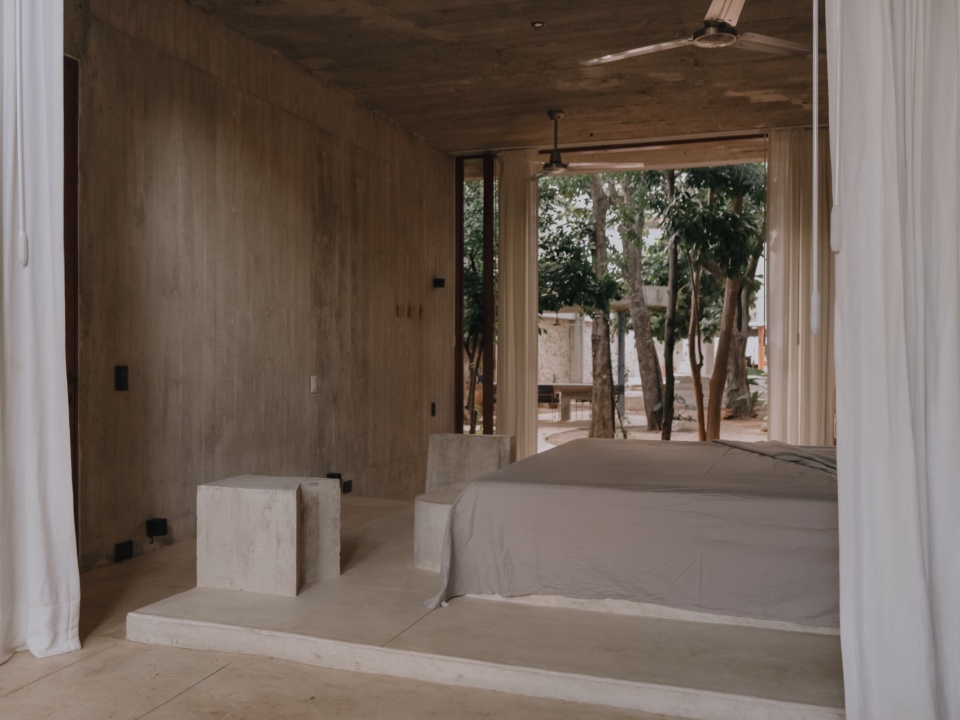 Casa Soskil by Ludwig Godefroy architect