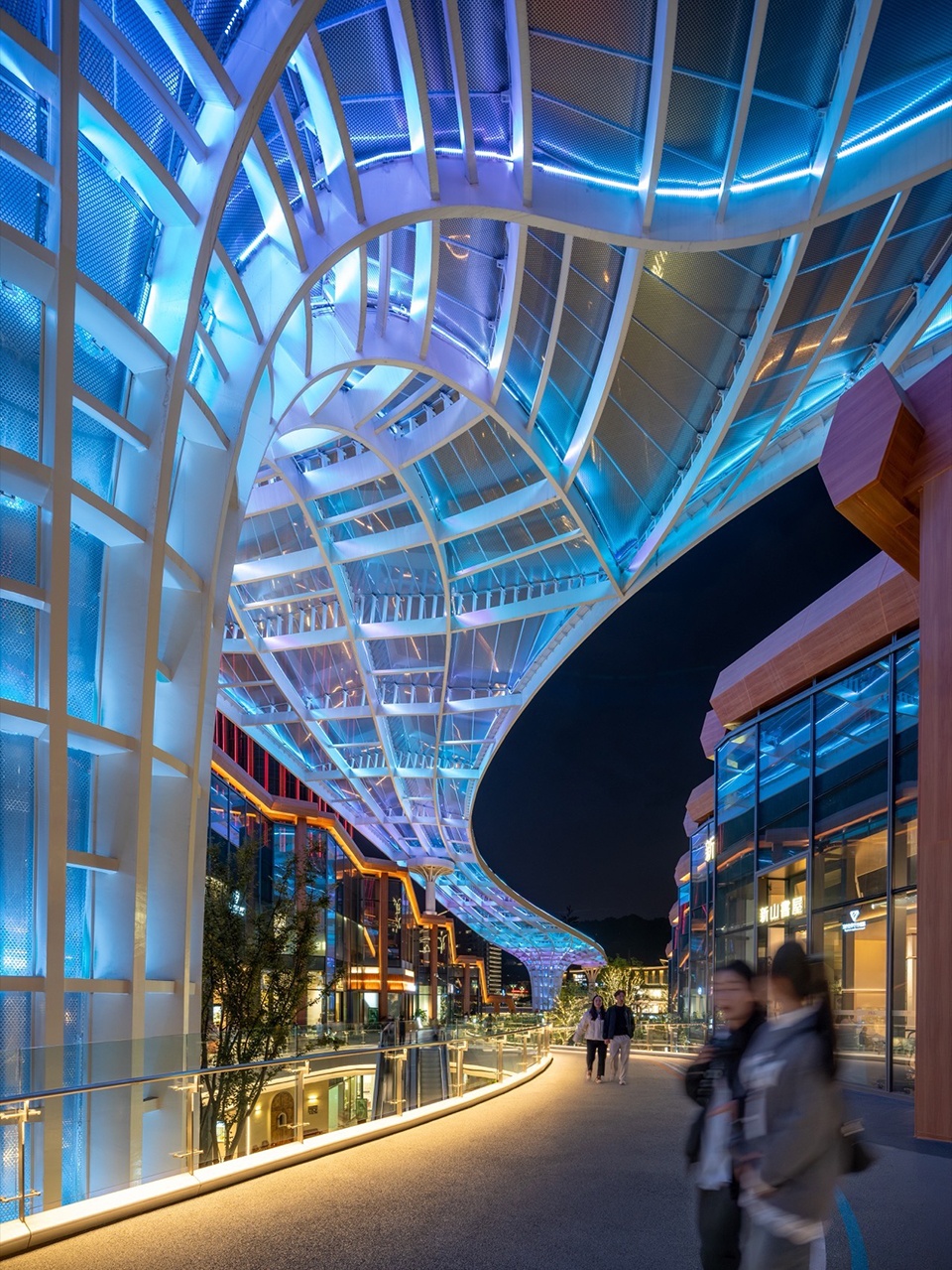 Yibin High Speed Railway Station Gateway Development in Sichuan Province by Pelli Clarke Partners