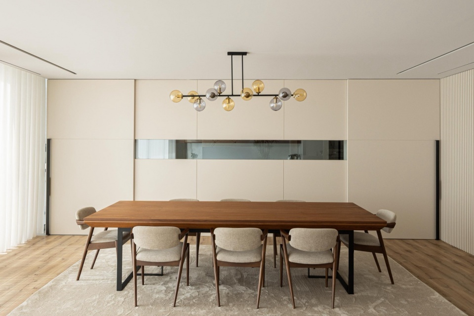 Minimalist White House by Arquitetura501