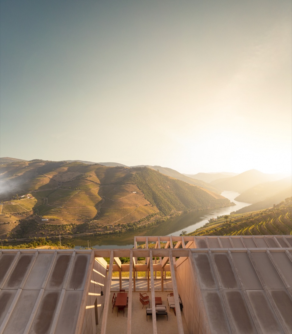 Quinta de Adorigo Winery Atelier Sergio Rebelo