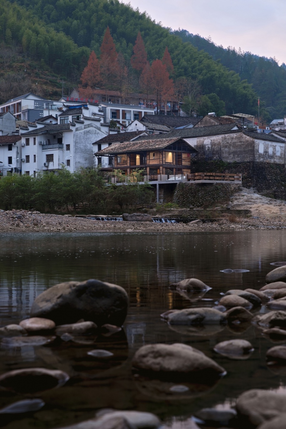 The Riverside Old House by Ref Architects 05m Studio
